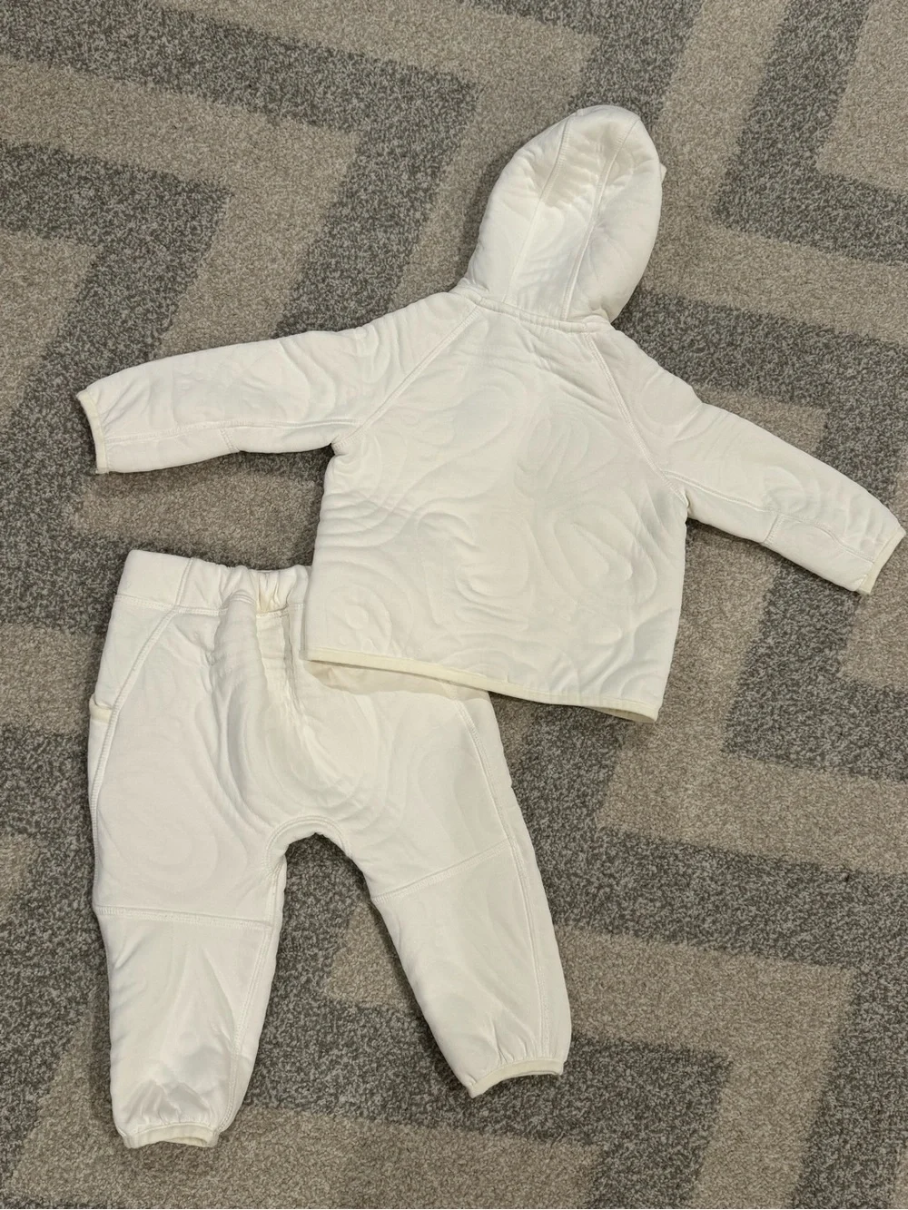 Toddler Nike Sweat Outfit - Picture 2 of 5